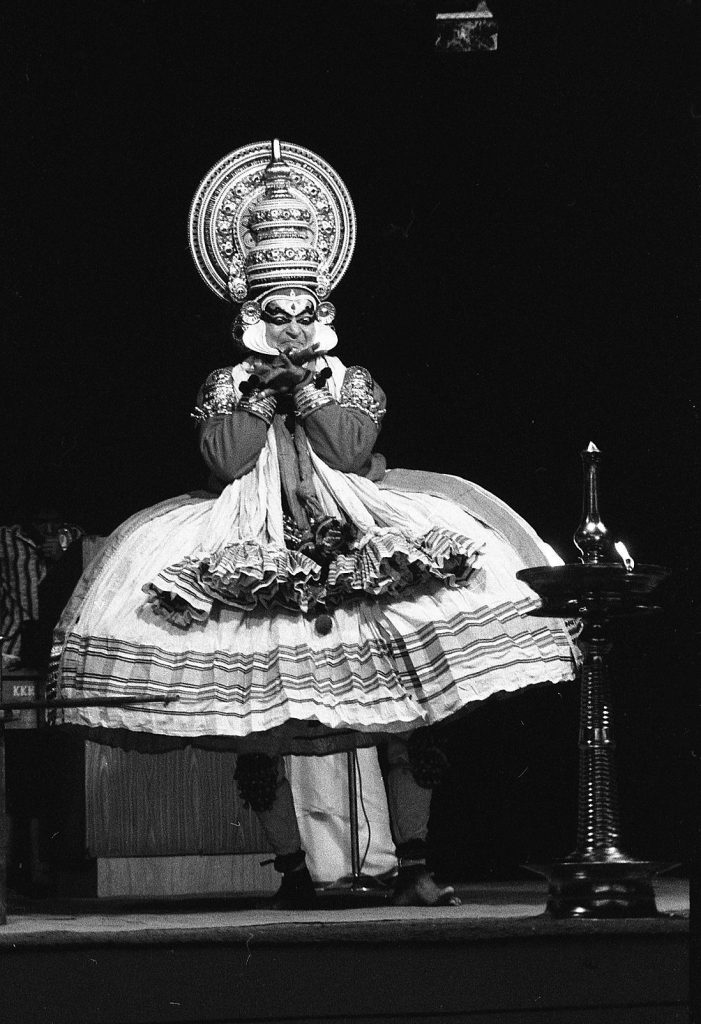 Kathakali. Acervo do Teatro tascabile di Bergamo.